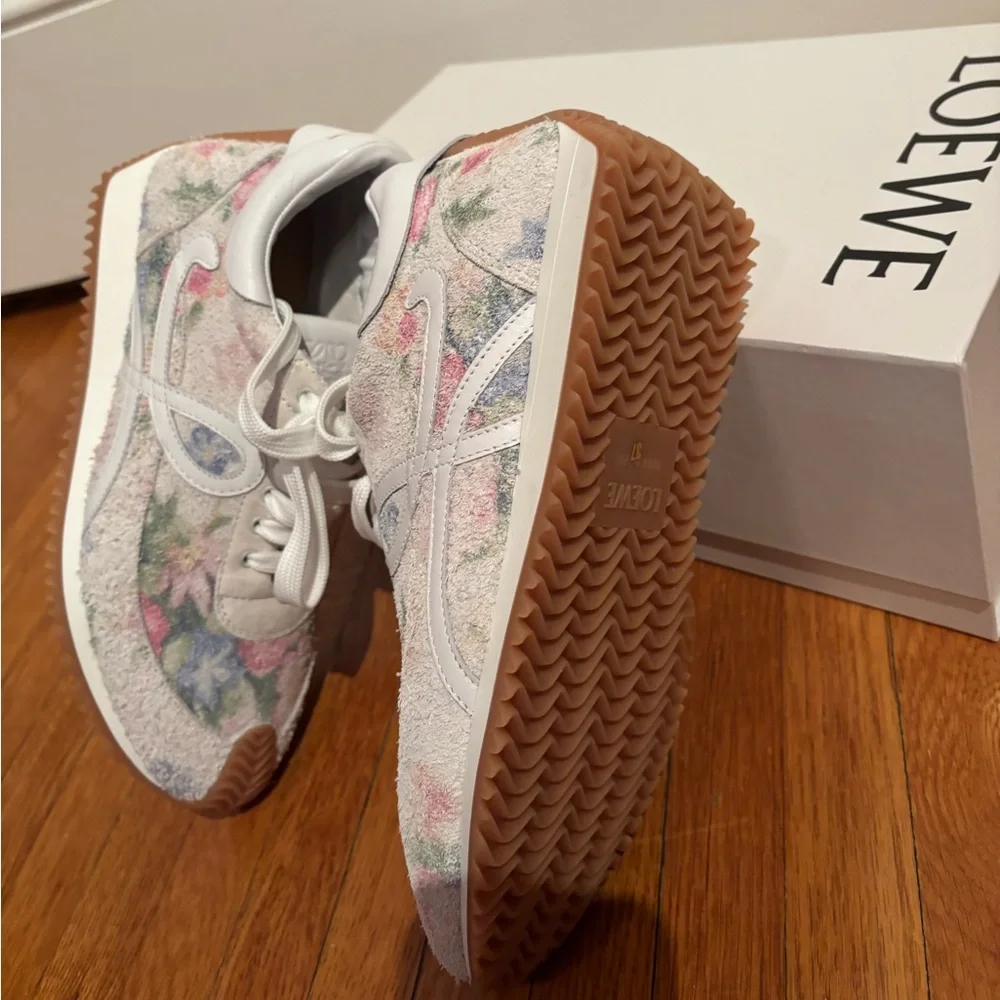 NWT LOEWE Authentic Sneakers 37 white/Pink Multicolorlor - Picture 7 of 17